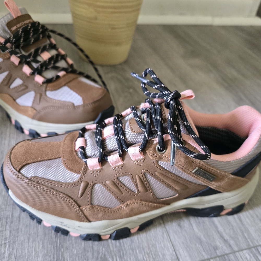 Skechers Brown and Pink Athletic Shoes - Picture 2 of 5